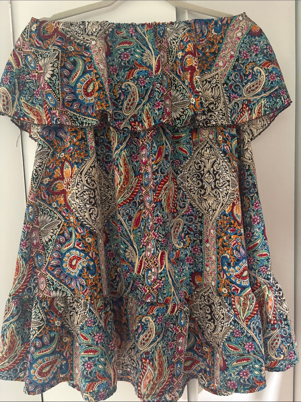 Colorful casual strapless flowy dress ..fabulous print, soft fabric